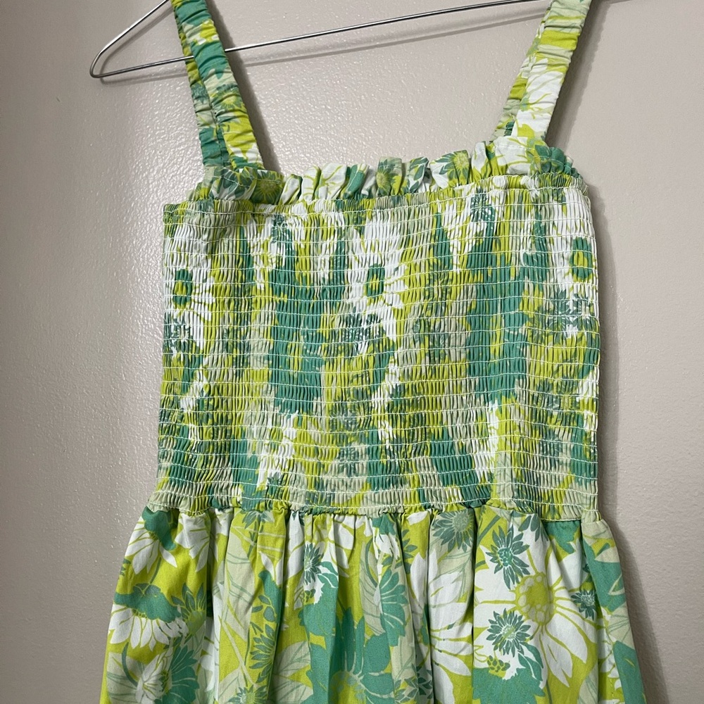 Coco and Jaimeson | Floral Smocked Midi Dress. Printed Poplin Pattern - Picture 5 of 9